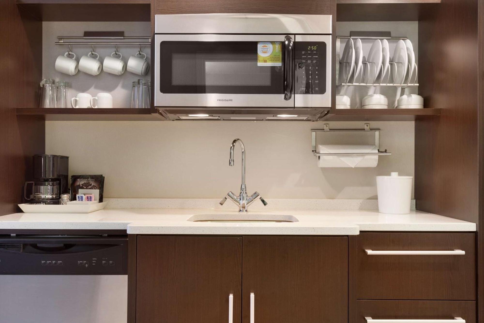 Home2 Suites By Hilton Greenville Downtown Εξωτερικό φωτογραφία