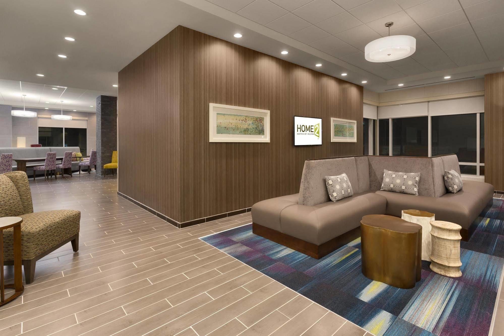 Home2 Suites By Hilton Greenville Downtown Εξωτερικό φωτογραφία
